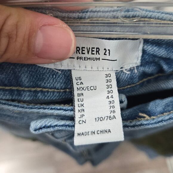 Forever 21 Patchwork Straight-Leg Jeans size 30 - Picture 5 of 13